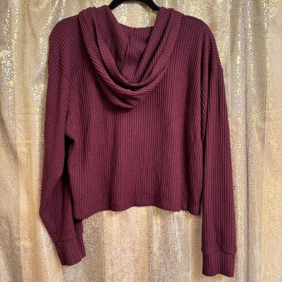 Hollister Burgundy Waffle Oversized Cropped Hoodie Sweater Medium - Picture 2 of 8
